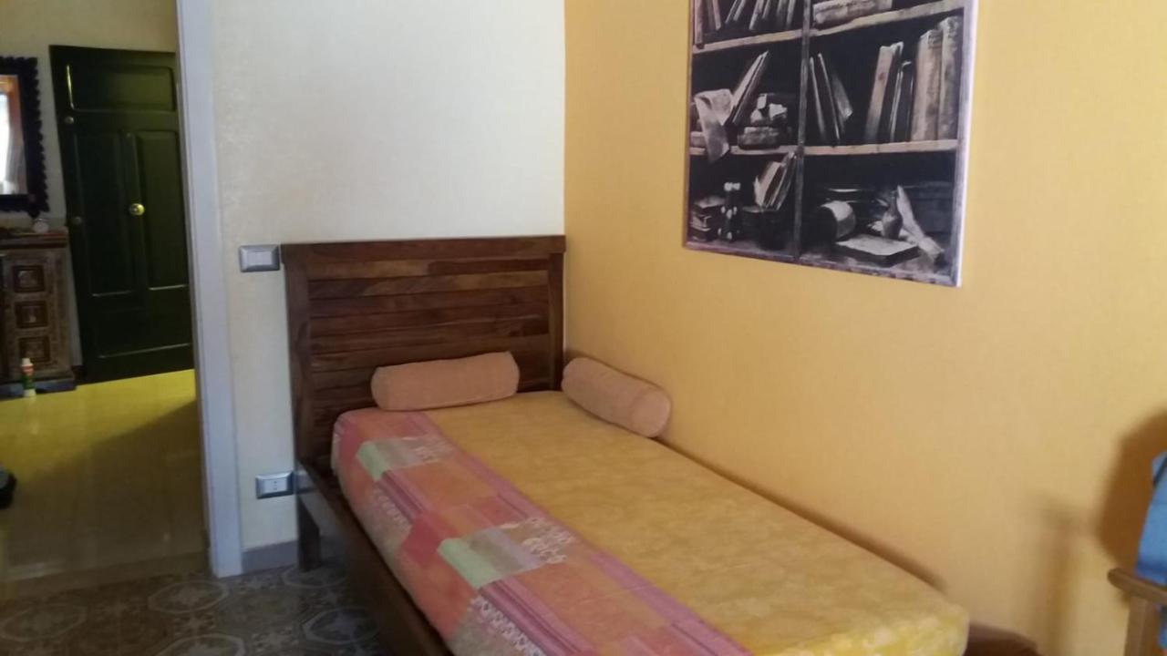 Casa Vacanze Costa 7 เชฟาลู ภายนอก รูปภาพ