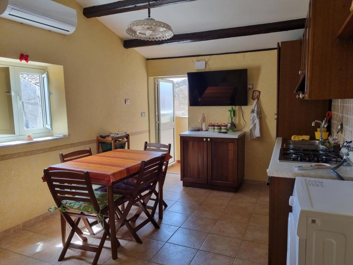 Casa Vacanze Costa 7 เชฟาลู ภายนอก รูปภาพ